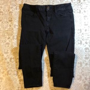 American Eagle size 2 black jeans.